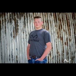 Meet your Posher, Ethan